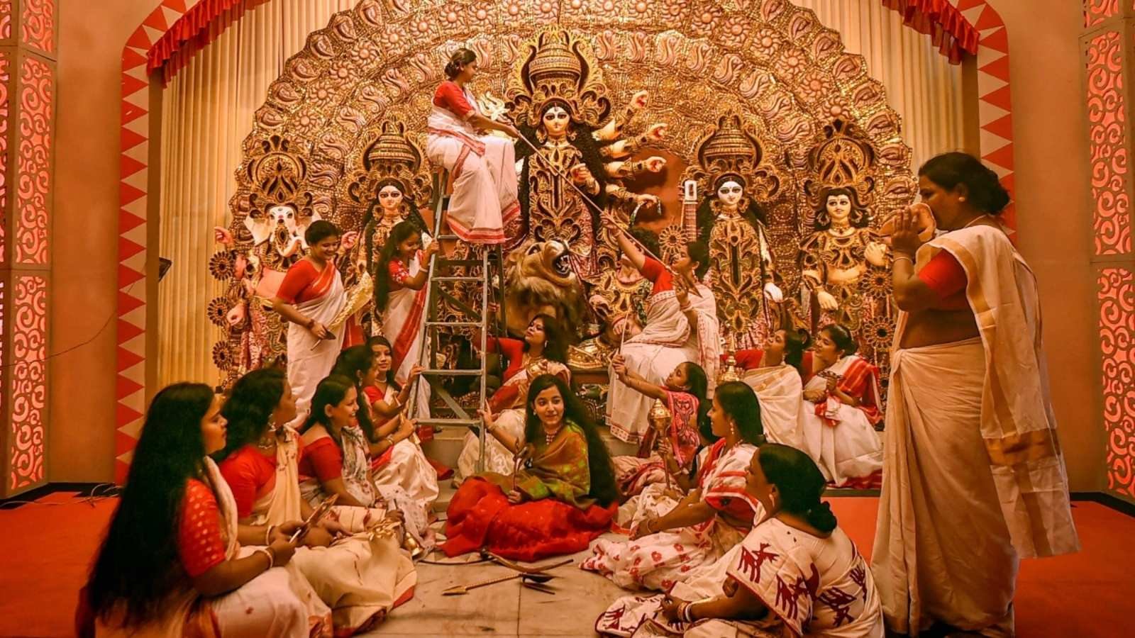 Kolkata’s Durga Puja Gets UNESCO Heritage Tag, Mamata Ecstatic